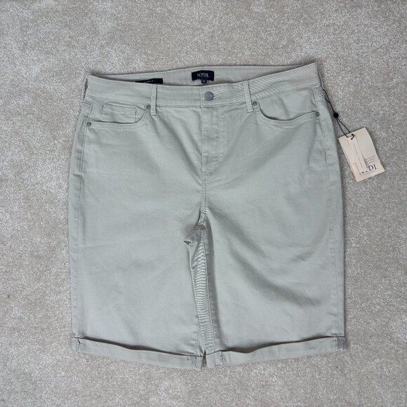 NYDJ Briella 11 Inch Denim Shorts with Roll Cuffs in Feather Light Tan Sz 16 NWT - Picture 1 of 8